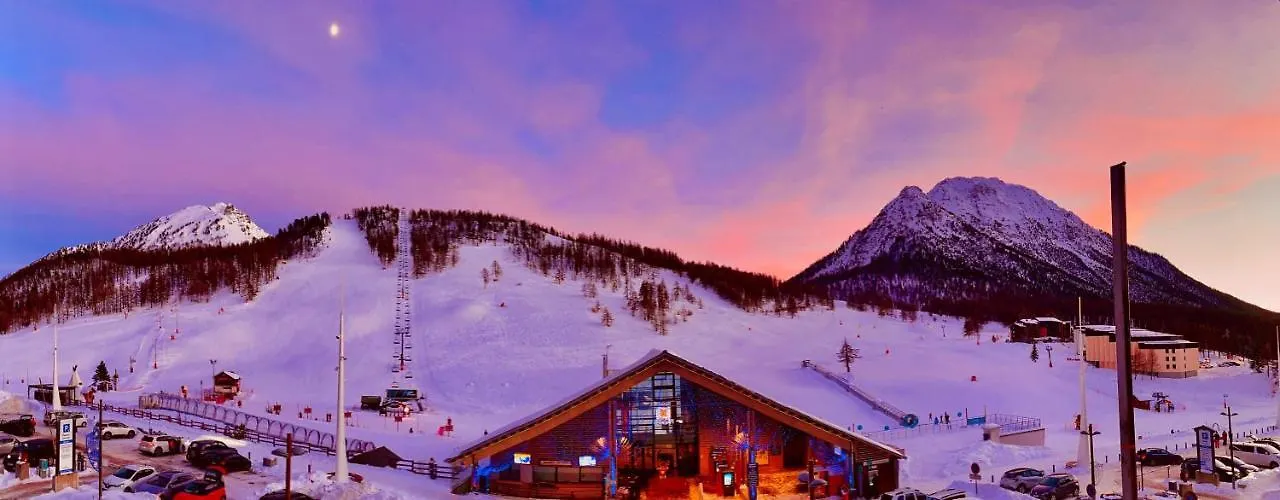 Le Janus, Pied Des Pistes, 2 Garages, Terrasse Avec Sauna Montgenevre